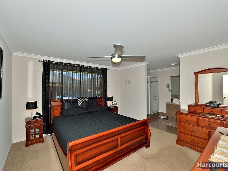 65 Carissa Turn, Halls Head WA 6210