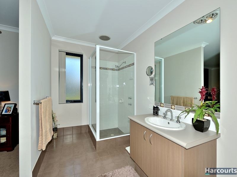 65 Carissa Turn, Halls Head WA 6210