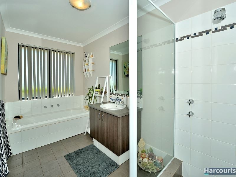 65 Carissa Turn, Halls Head WA 6210