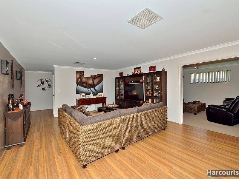 65 Carissa Turn, Halls Head WA 6210
