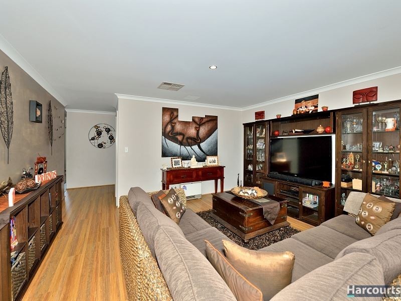 65 Carissa Turn, Halls Head WA 6210