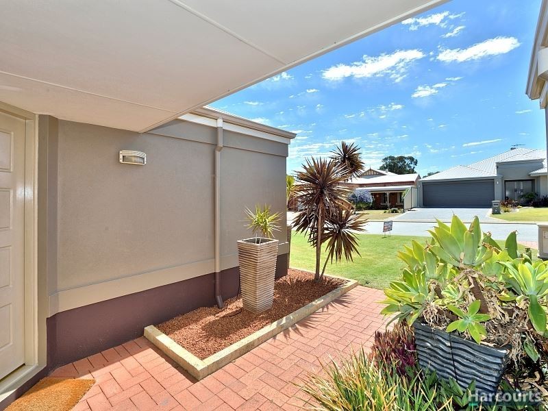 8 Heyerdahl Way, Dudley Park WA 6210