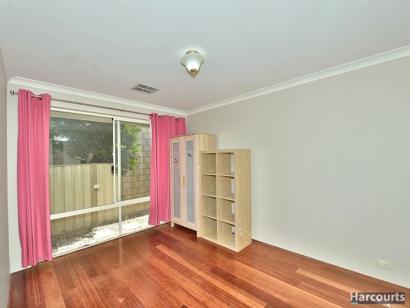 8 Heyerdahl Way, Dudley Park WA 6210