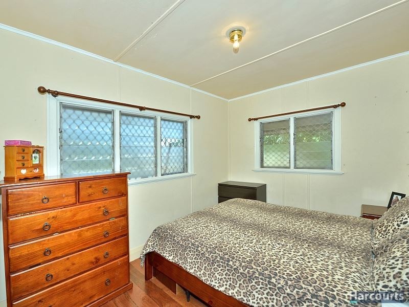 54 Churchill Avenue, Dudley Park WA 6210