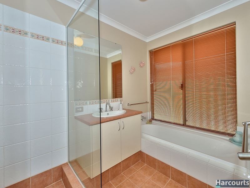 8 Petit Loop, Dudley Park WA 6210