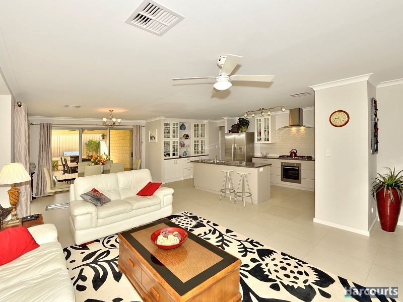 27 Carnaby Drive, Dawesville WA 6211