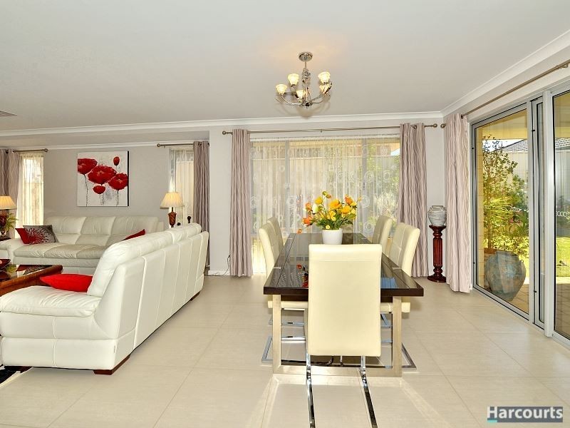 27 Carnaby Drive, Dawesville WA 6211