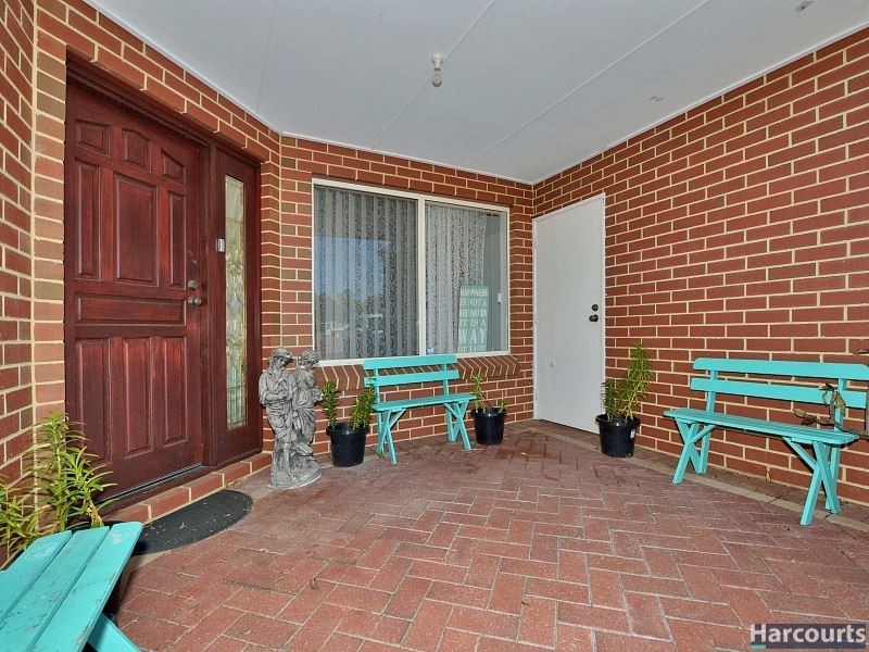 11 Scrubbird Court, Greenfields WA 6210