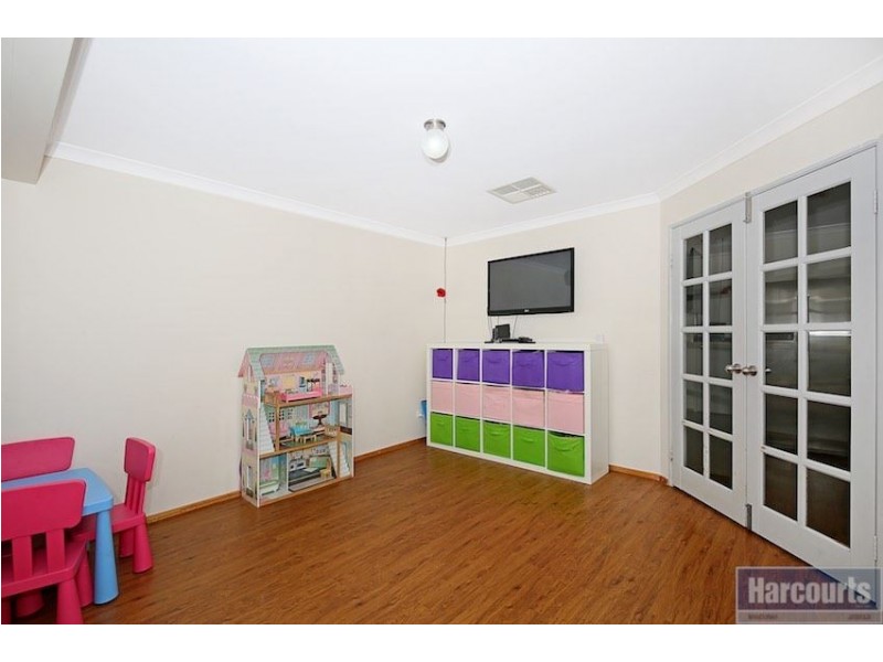 9 Manya Close, Greenfields WA 6210