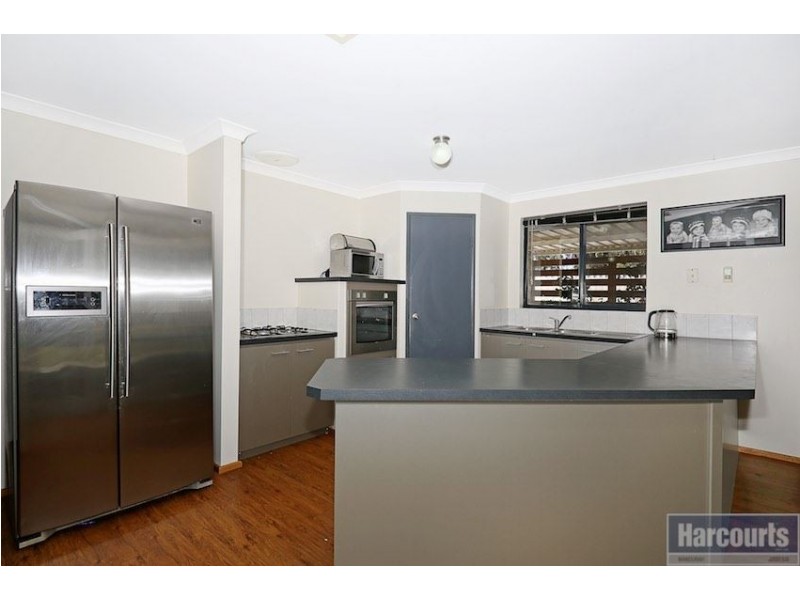 9 Manya Close, Greenfields WA 6210