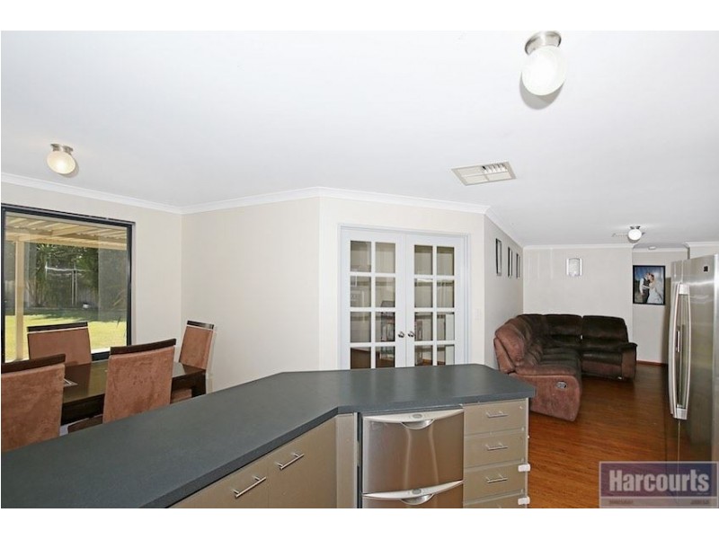 9 Manya Close, Greenfields WA 6210