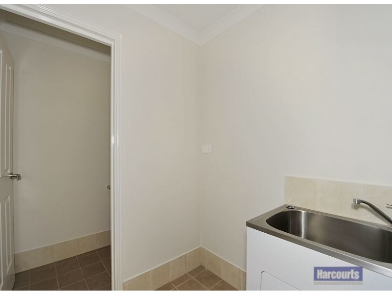 2 Queeda Drive, Greenfields WA 6210