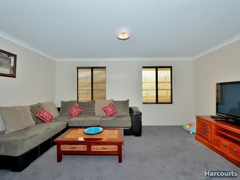 8 Kukerin Way, Dawesville WA 6211