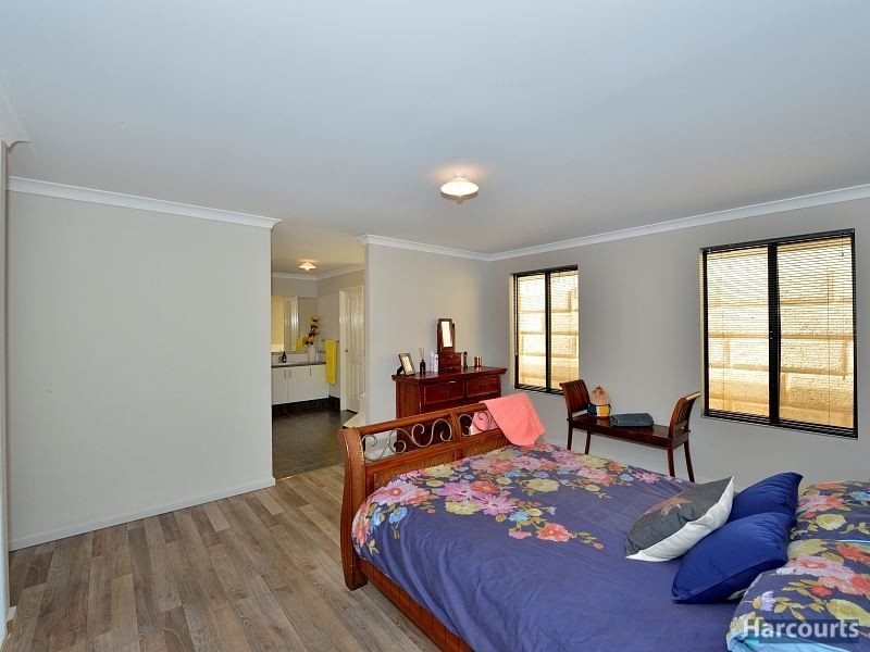 8 Kukerin Way, Dawesville WA 6211