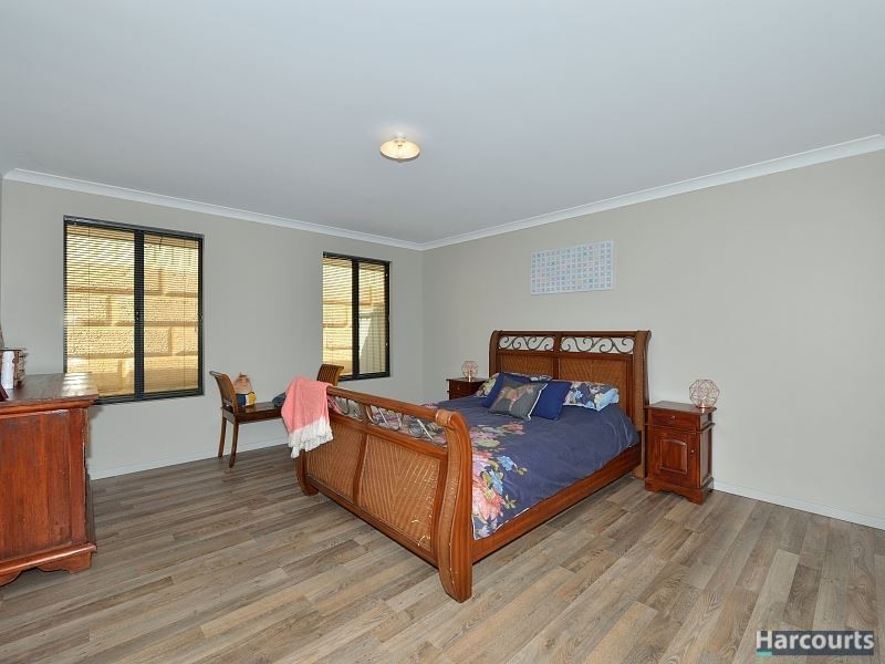 8 Kukerin Way, Dawesville WA 6211