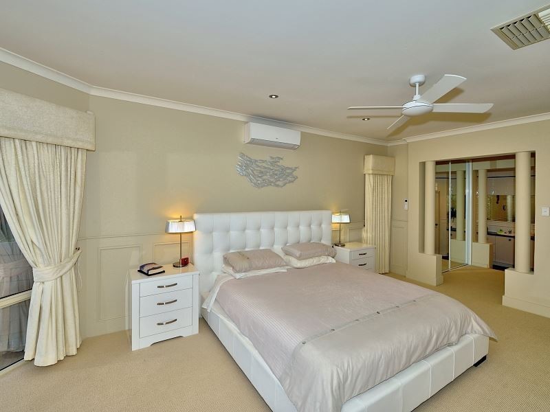 69 Aztec Island Retreat, Halls Head WA 6210