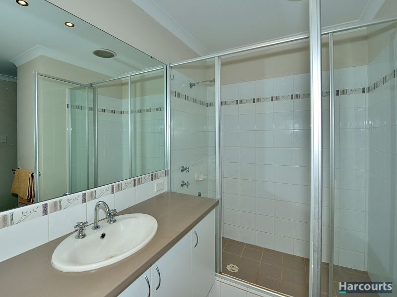 2 Boardwalk Boulevard, Halls Head WA 6210