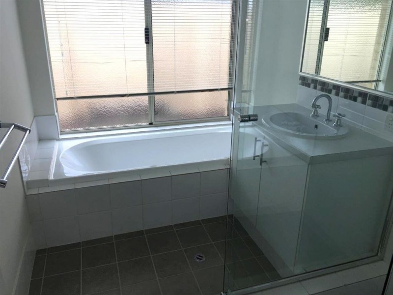 00 Senecio Way, Halls Head WA 6210
