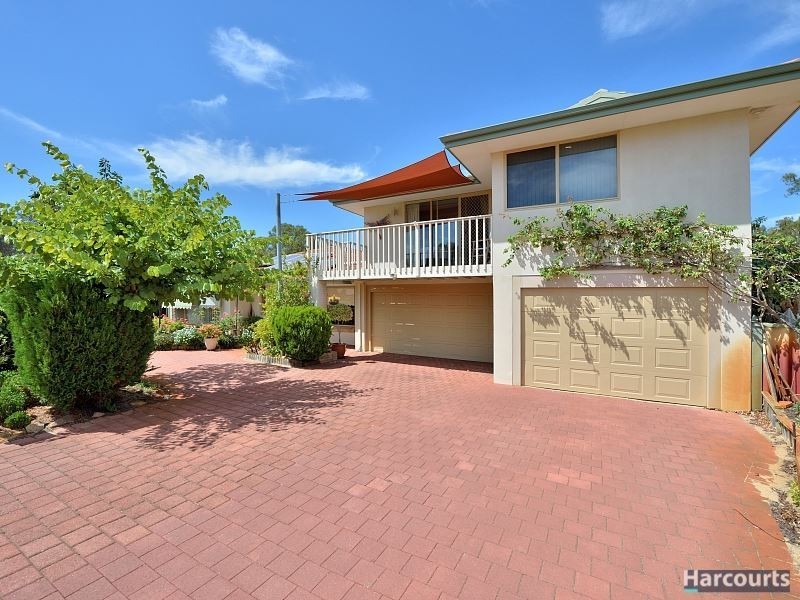 4 Carnegie Place, Greenfields WA 6210