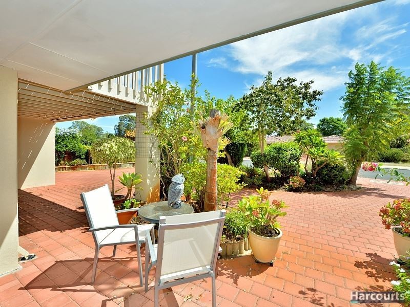 4 Carnegie Place, Greenfields WA 6210