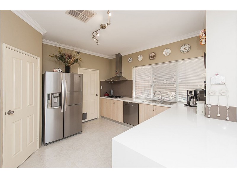 56 Quandong Parkway, Halls Head WA 6210