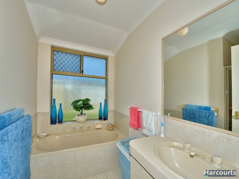 1A Takura Close, Greenfields WA 6210