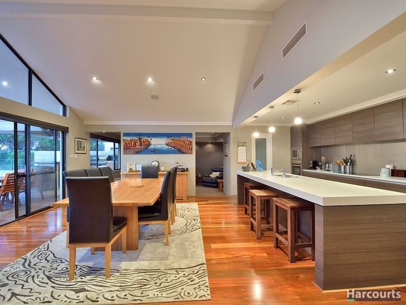 24 Caddadup Retreat, Dawesville WA 6211