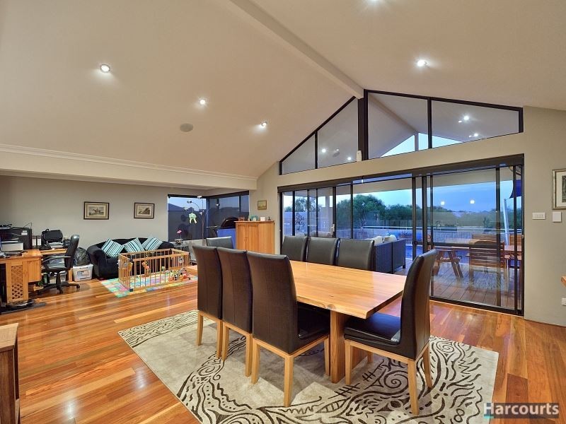 24 Caddadup Retreat, Dawesville WA 6211