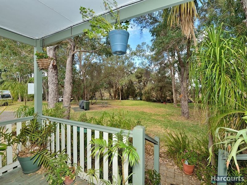 70 Hibiscus Drive, Mandurah WA 6210