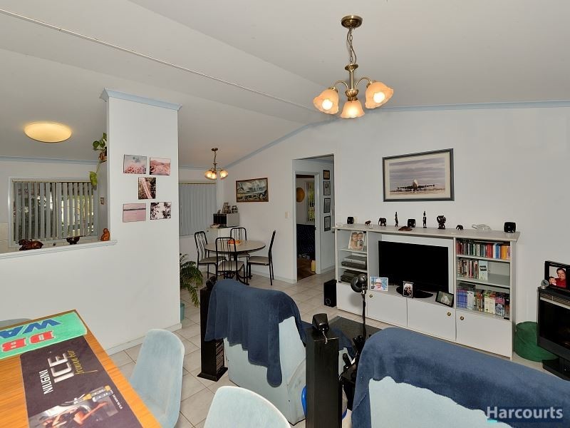 70 Hibiscus Drive, Mandurah WA 6210