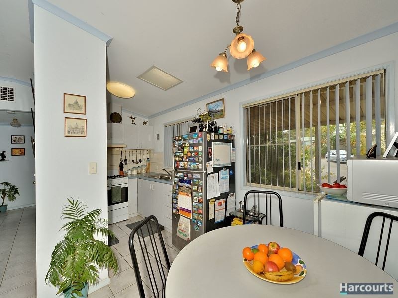 70 Hibiscus Drive, Mandurah WA 6210