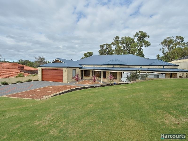 4 Gillen Chase, Lakelands WA 6180