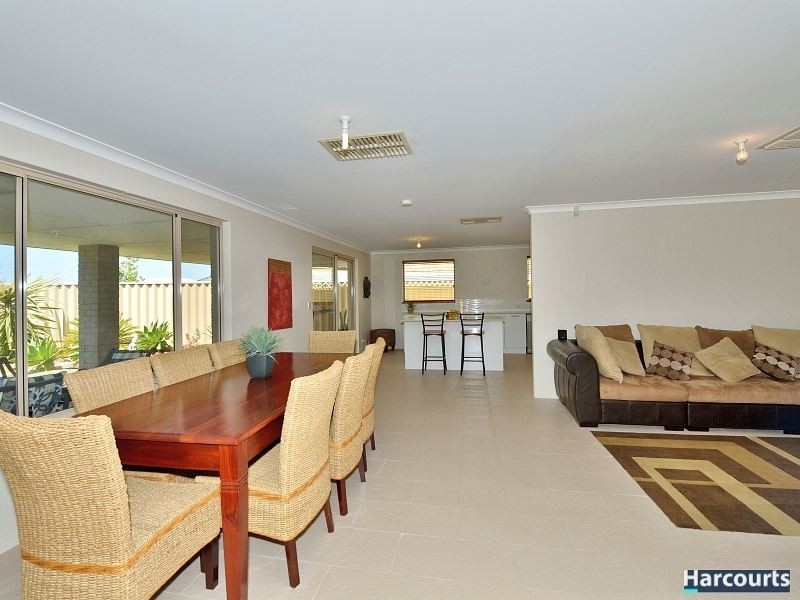 5 Fremont Crescent, Secret Harbour WA 6173