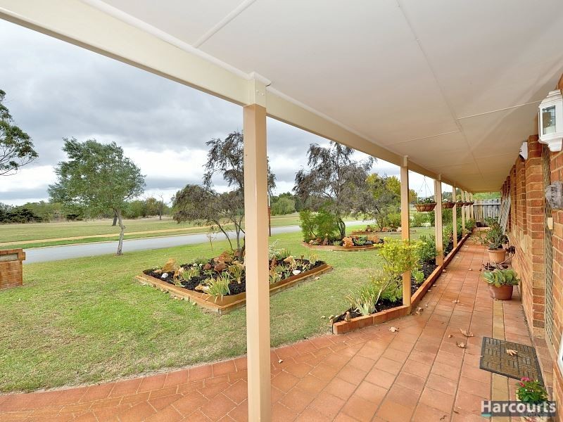3 Country Road, Pinjarra WA 6208