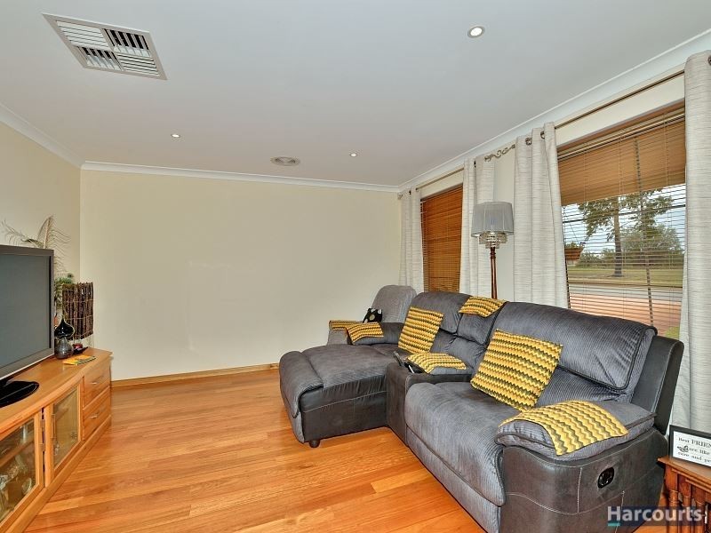 3 Country Road, Pinjarra WA 6208