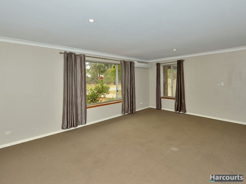 8 Correas Street, North Yunderup WA 6208