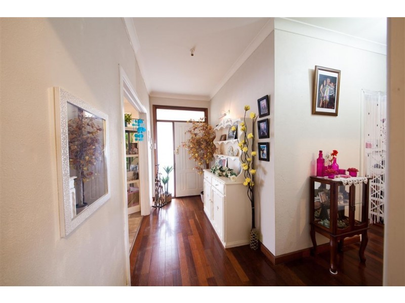 2 Eastcott Street, Waroona WA 6215