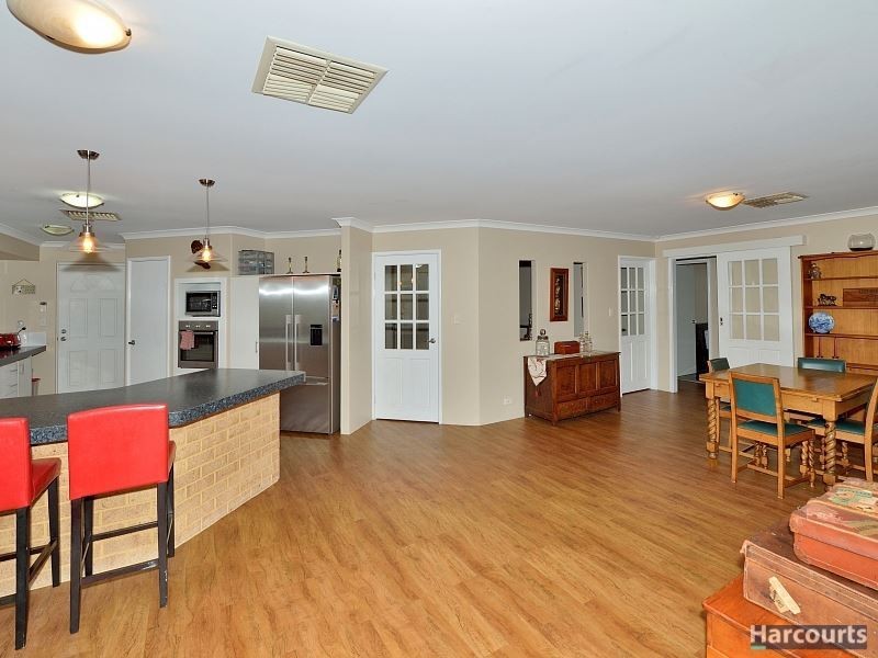 4 Keppel Mews, Halls Head WA 6210