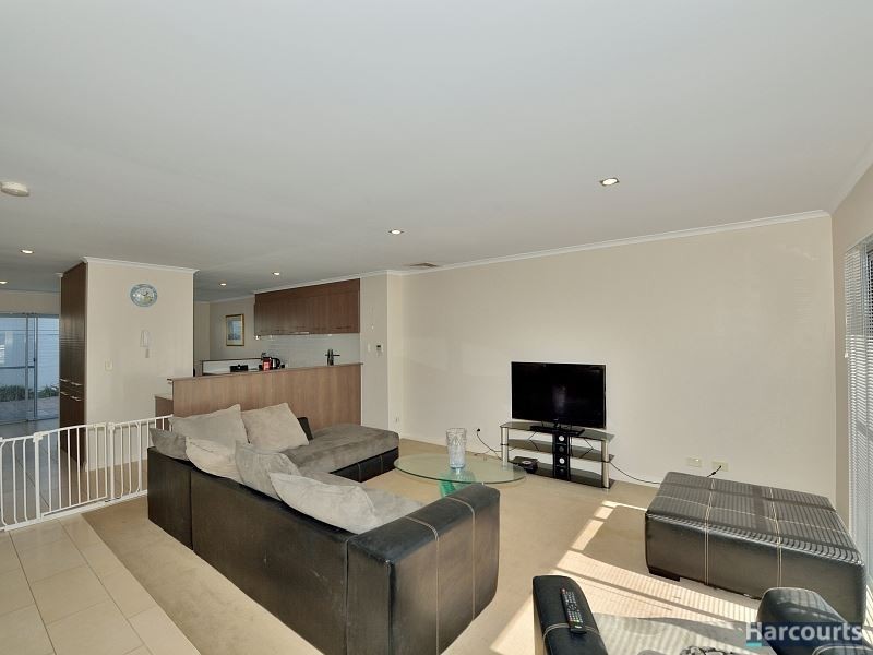 28/5 Bower Drive, Erskine WA 6210