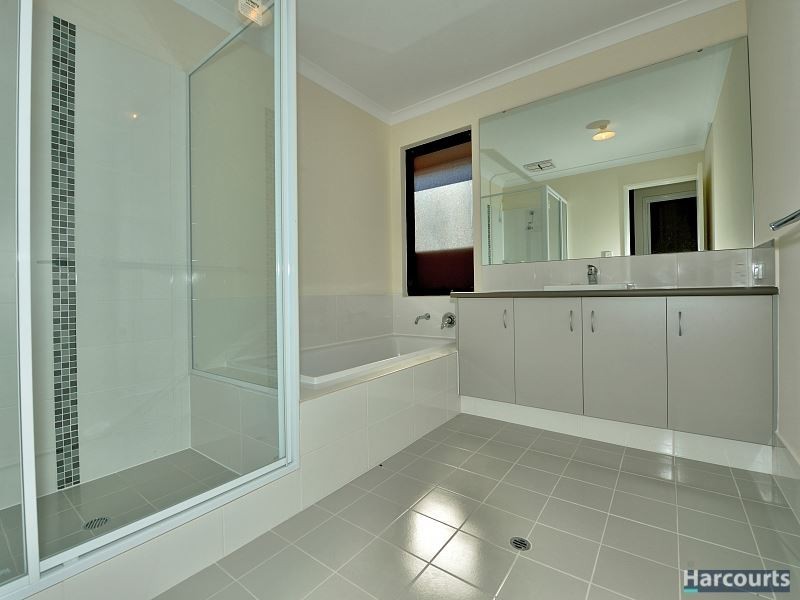 57 Waterlily Drive, Dudley Park WA 6210