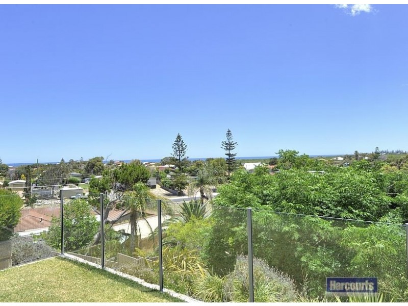 40 Madora Beach Road, Madora Bay WA 6210