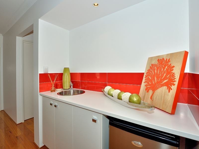 21 Endeavour Circle, Wannanup WA 6210