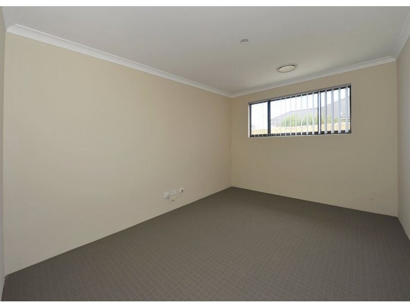 45 Marsdenia Road, Halls Head WA 6210