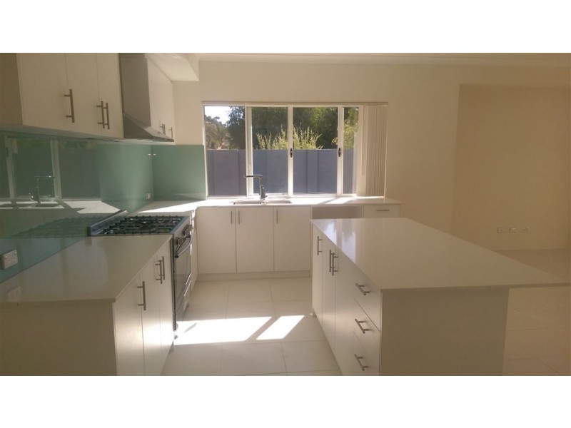 1 Jinatong Loop, Dawesville WA 6211