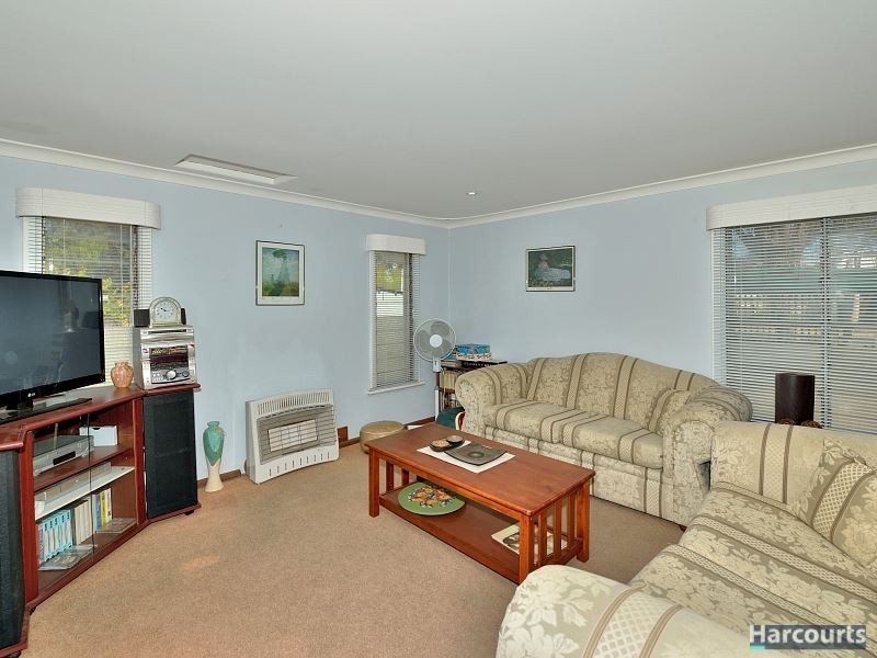 138 Banksia Terrace, South Yunderup WA 6208