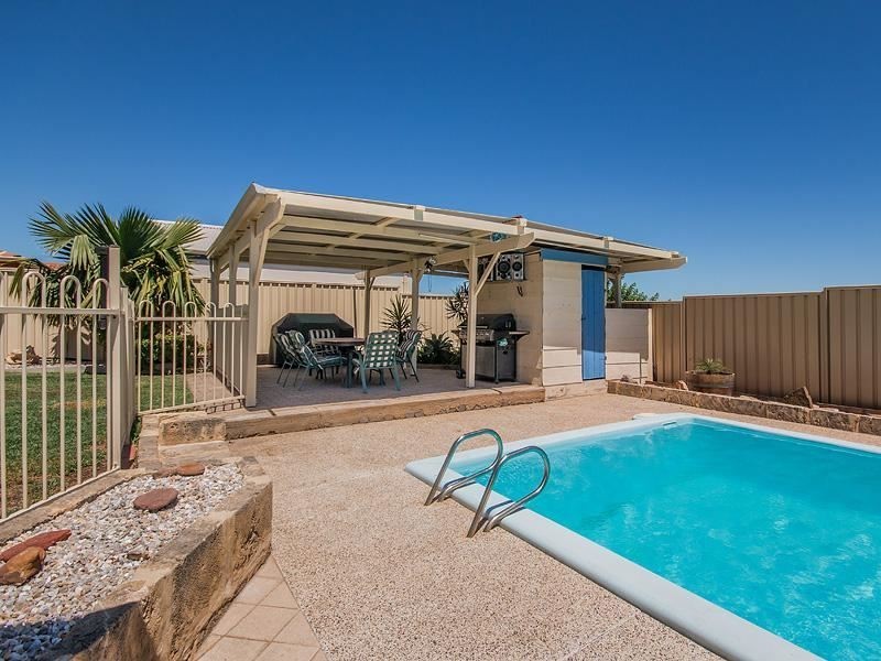 12 Sievewright Street, Silver Sands WA 6210