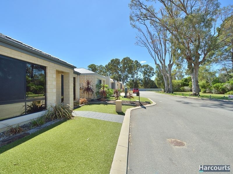 11 Sheffield Green, Greenfields WA 6210