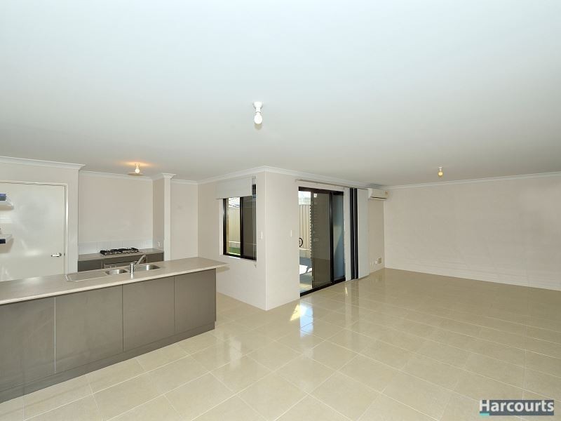 11 Sheffield Green, Greenfields WA 6210