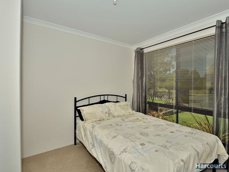 11 Sheffield Green, Greenfields WA 6210