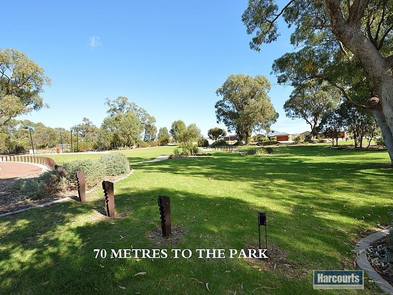 14 Chalice Rise, Lakelands WA 6180